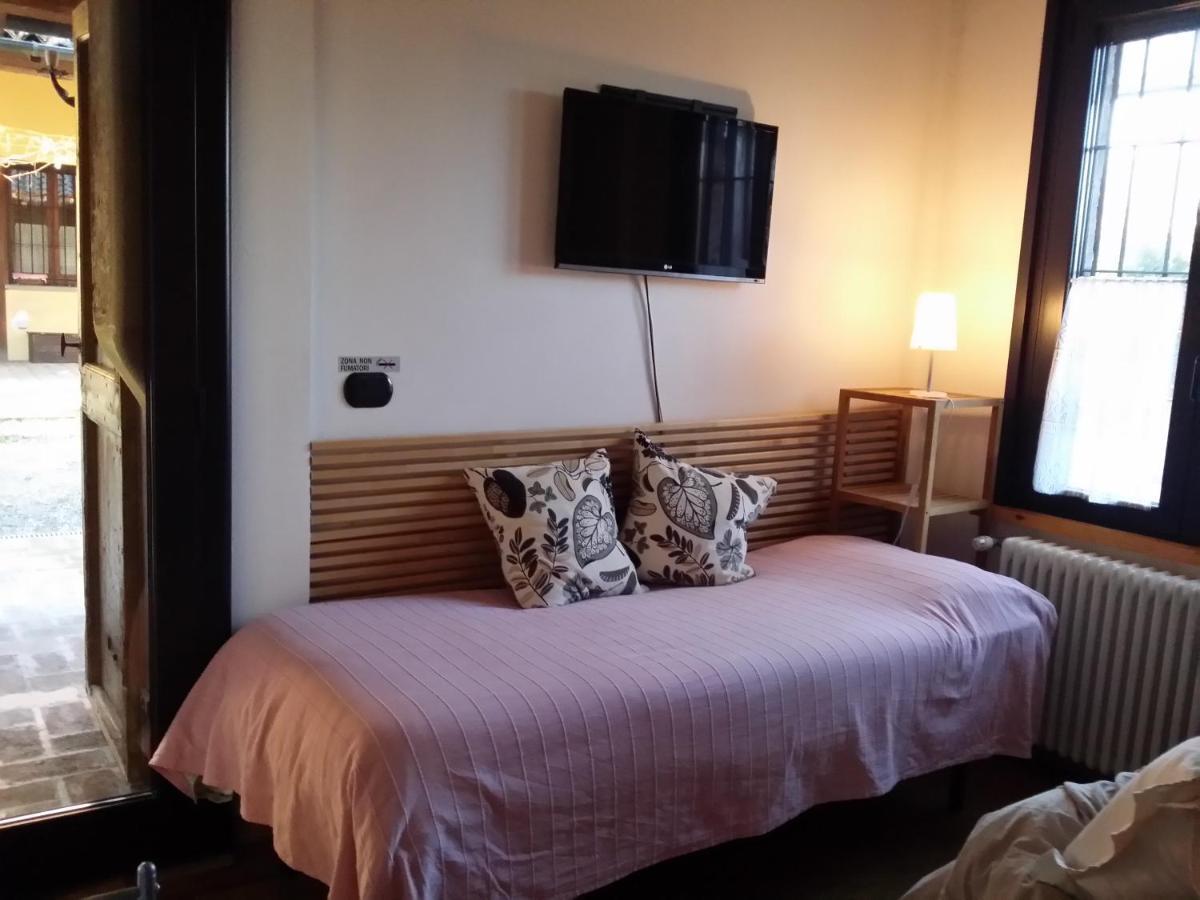 R&B Albero Cavo Parma Bed & Breakfast Стая снимка